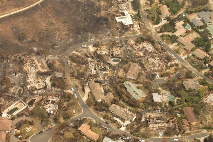 Homes-burnt-during-Canberra-bushfires